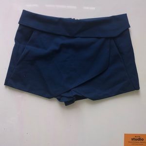Dark blue skort